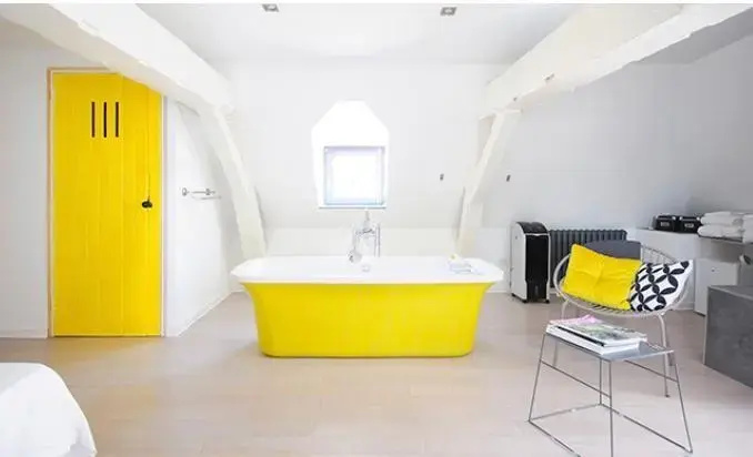 Comfort room