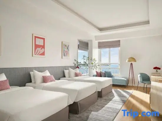 Deluxe Family room with sea view