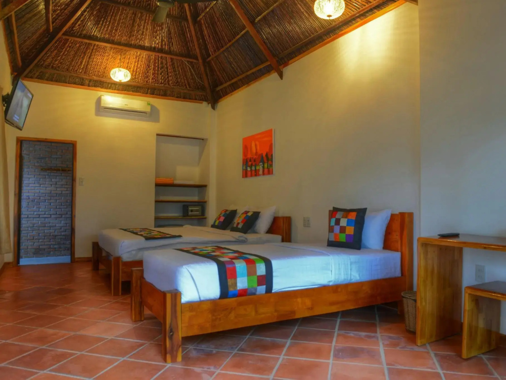 Deluxe Single Family Bungalow
