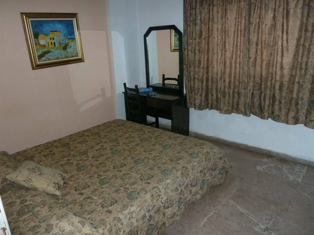 Holiday Suites Hotel And Beach - Général