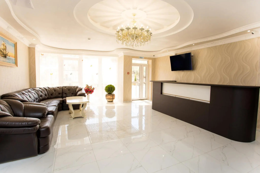 Lobby & Reception