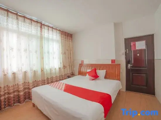 Business Double room (full double bed)