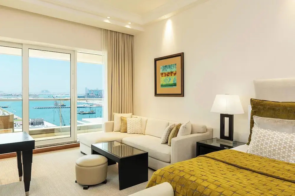 Двухместный номер Premier (двуспальная кровать) в Grosvenor House, a Luxury Collection Hotel, Dubai