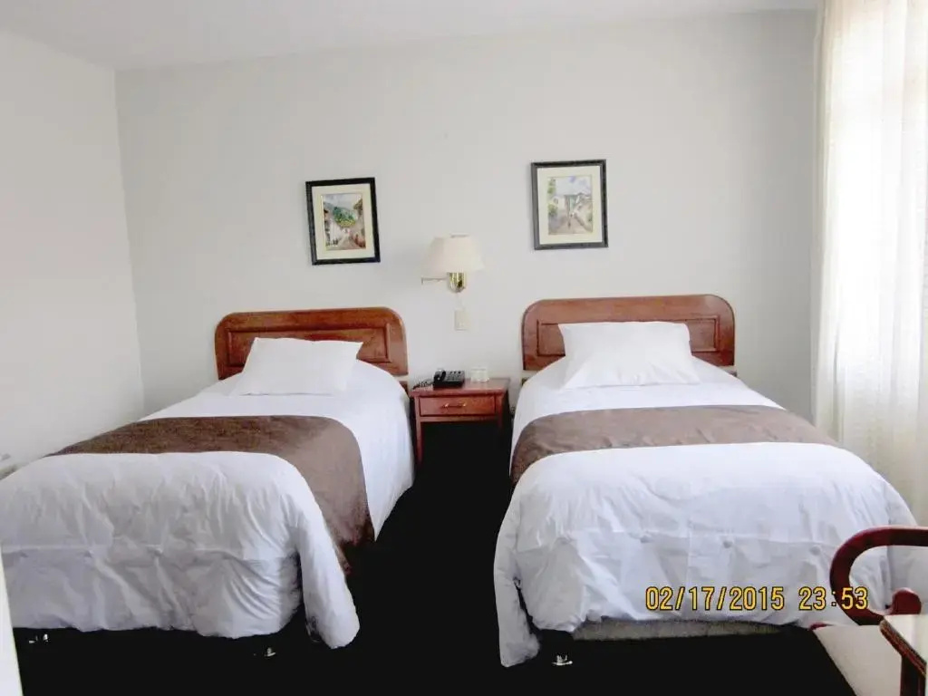 Emperador Plaza - Chambres