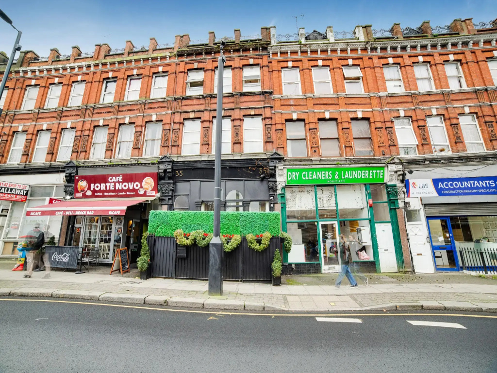 OYO London Lodge
