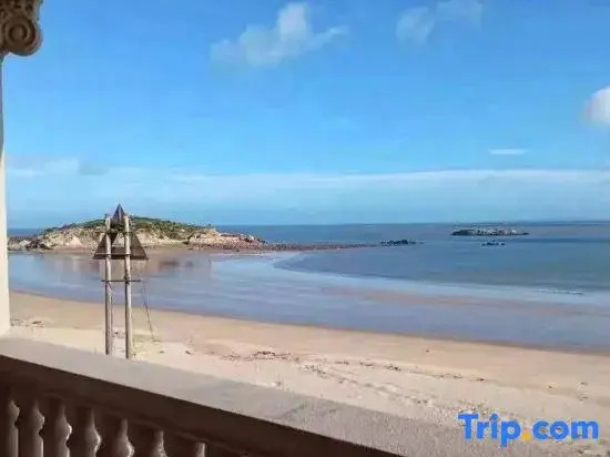 Beach & Waterfront