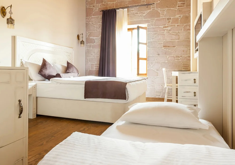 Orchis Hotel — 3