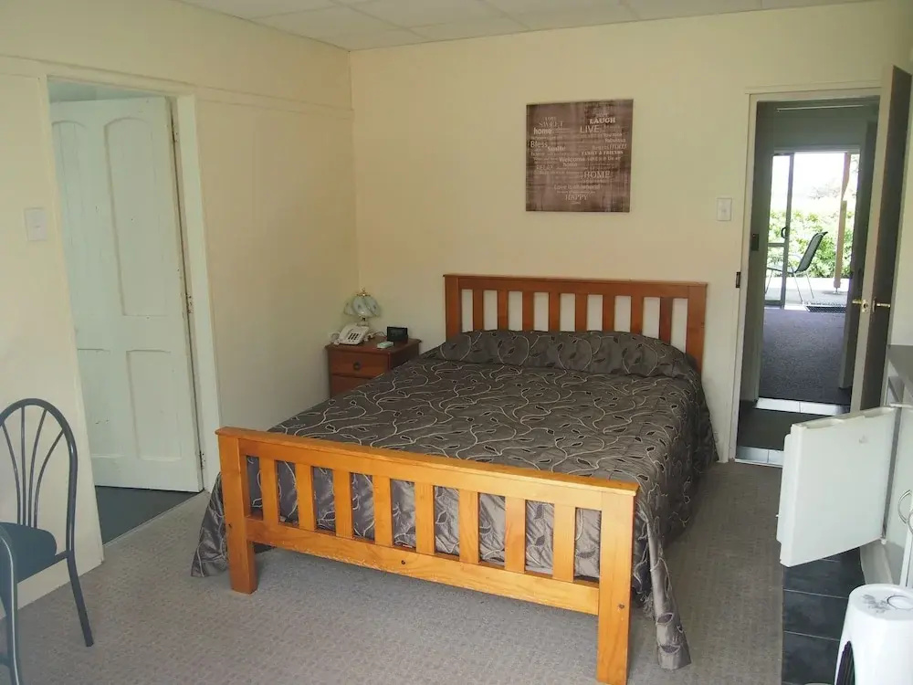 Standard Double room with balcony (full double bed)