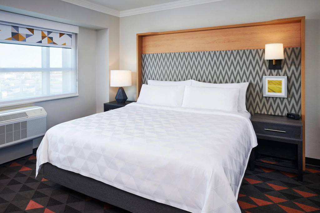 Holiday Inn Hotel & Suites Oakville @ Bronte by IHG - Général