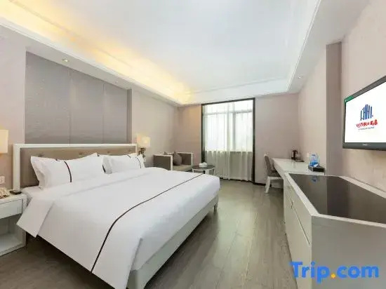 Business Double room (full double bed)