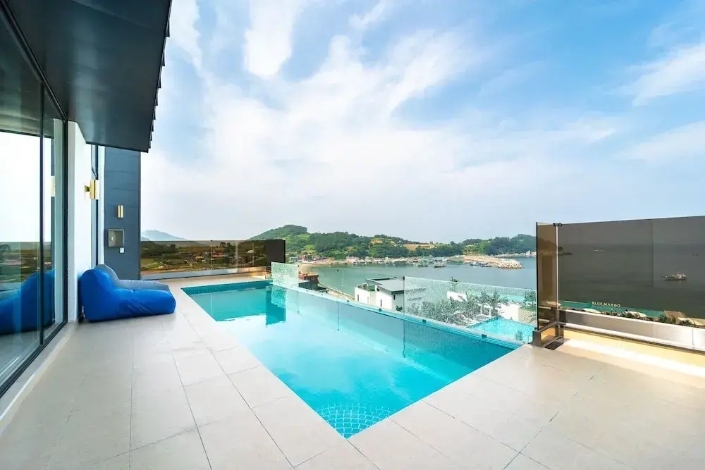Penthouse Villa