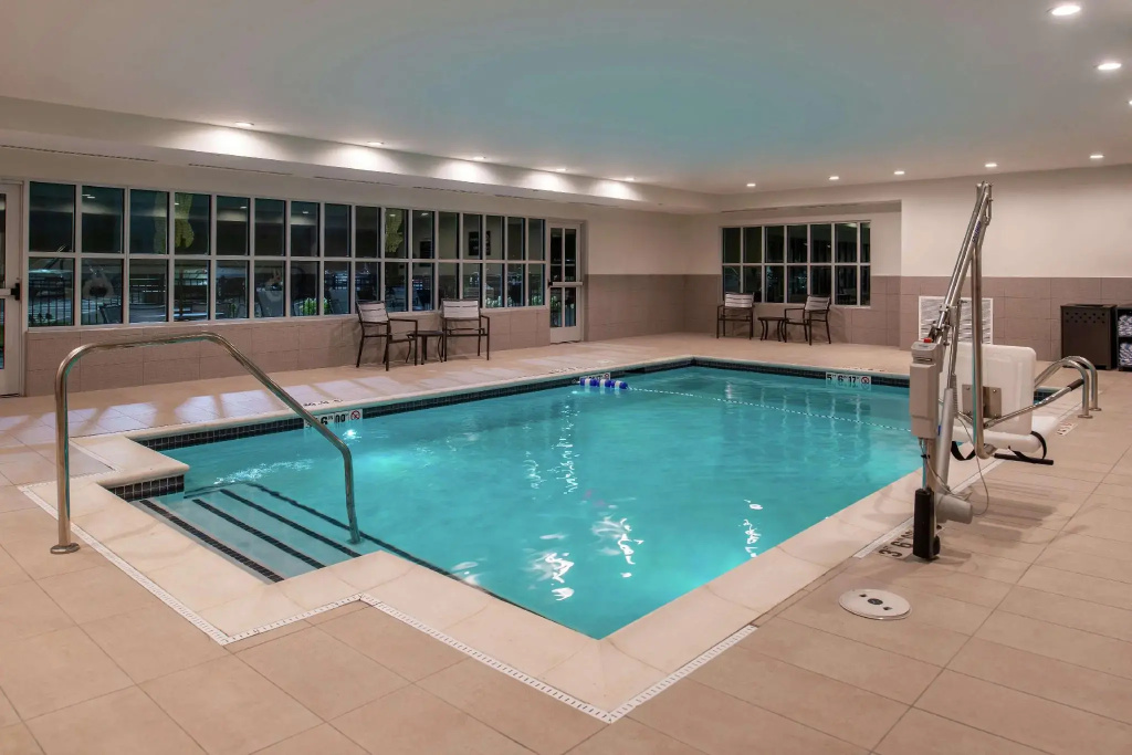 Hilton Garden Inn Kansas City Airport - 3