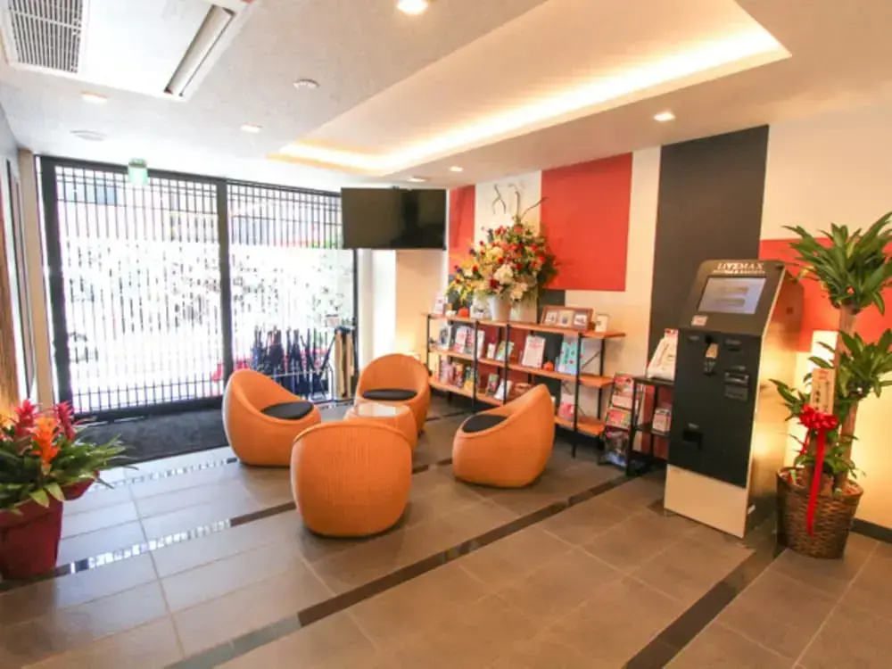 Lobby & Reception