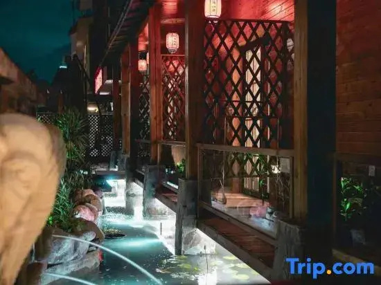 Food & Beverage