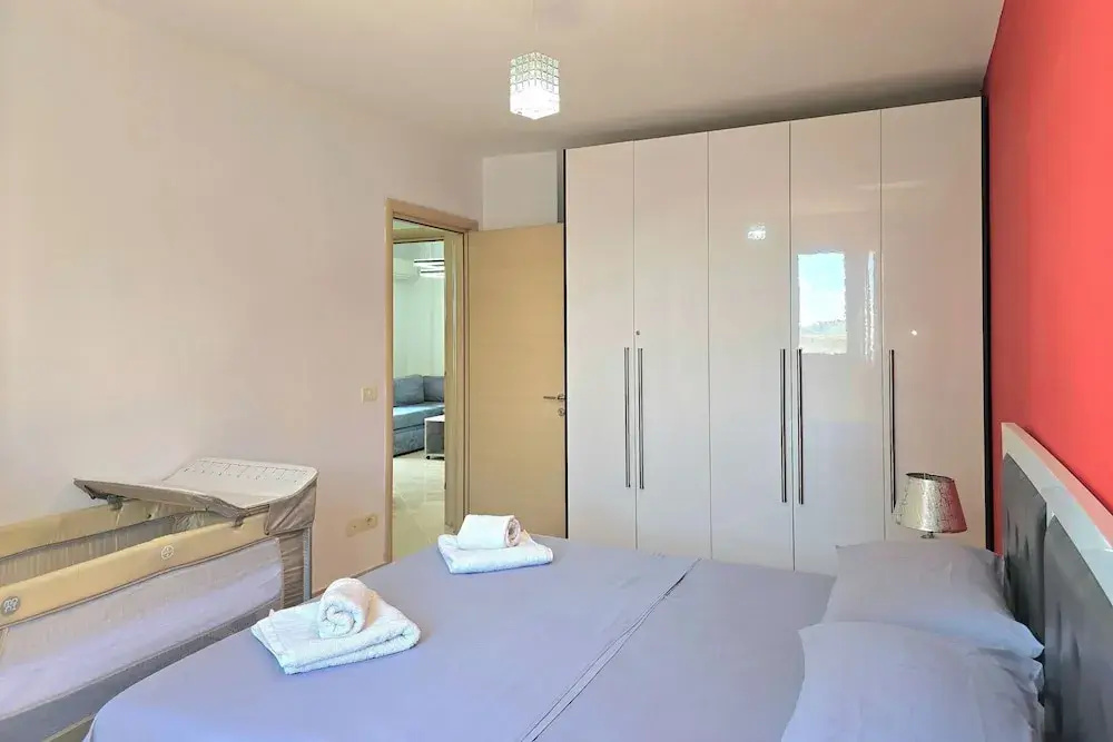 Sea View Holiday Apartment 073