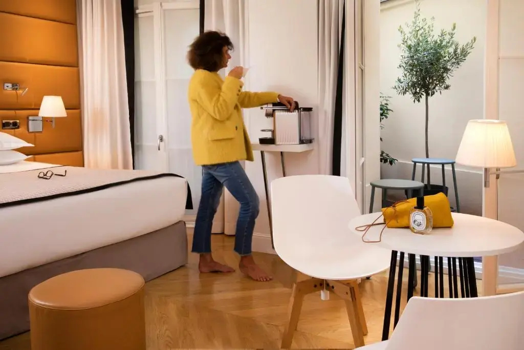 Hotel R de Paris 120