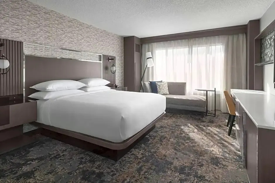 1 Bedroom Double Suite (full double bed)
