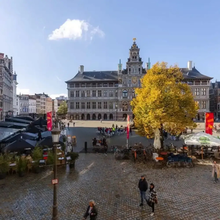 Modern Apartment Located at Historical Main Square
