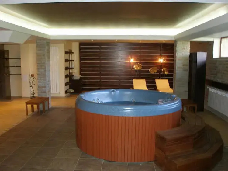Hotel photo 12