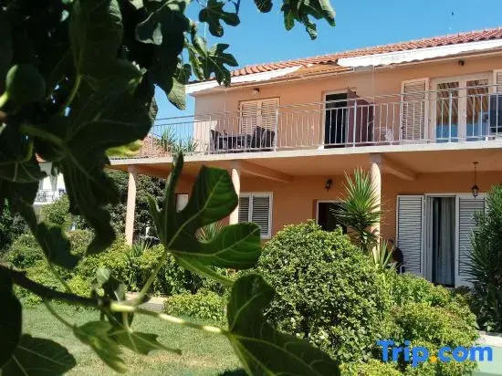 Apartment With one Bedroom Mendula Apartments