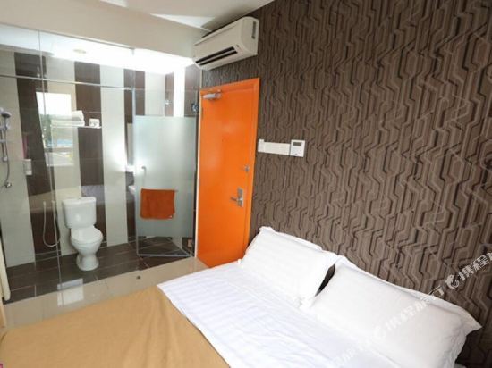 1 Hotel Taman Connaught