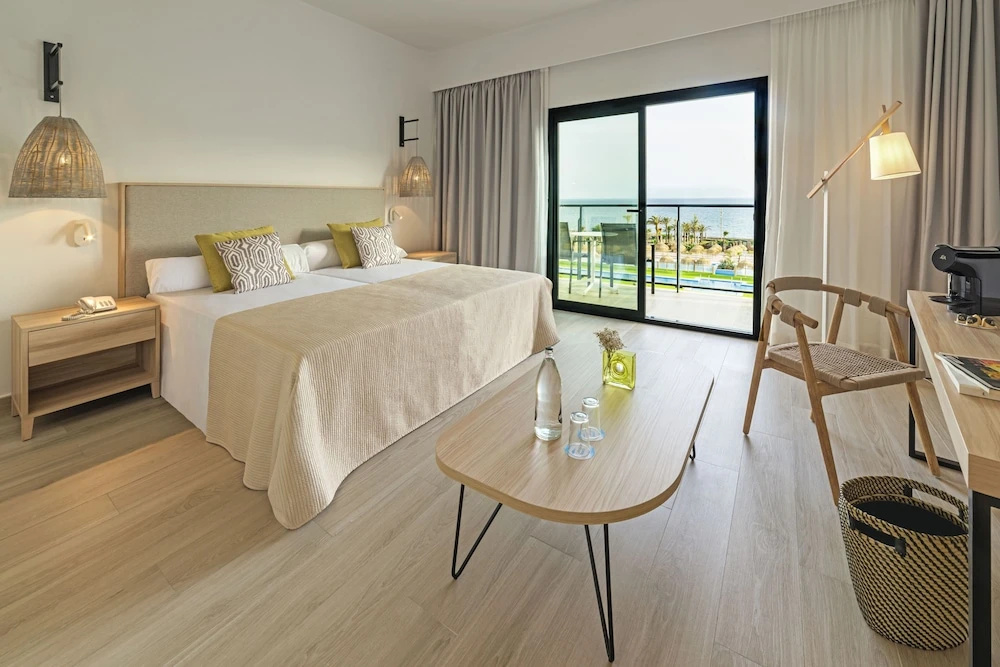 Cabogata Beach Hotel - Chambres