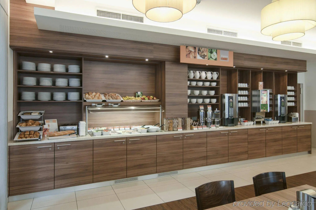 Premier Inn Frankfurt City Centre - Général