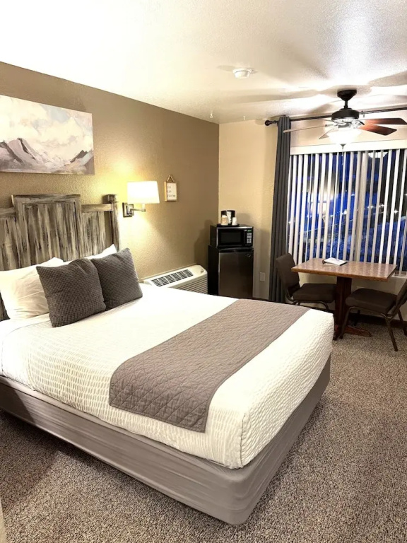 Standard Double Basement room (full double bed)