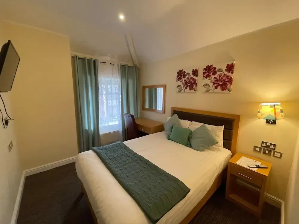 Economy Double room (full double bed)