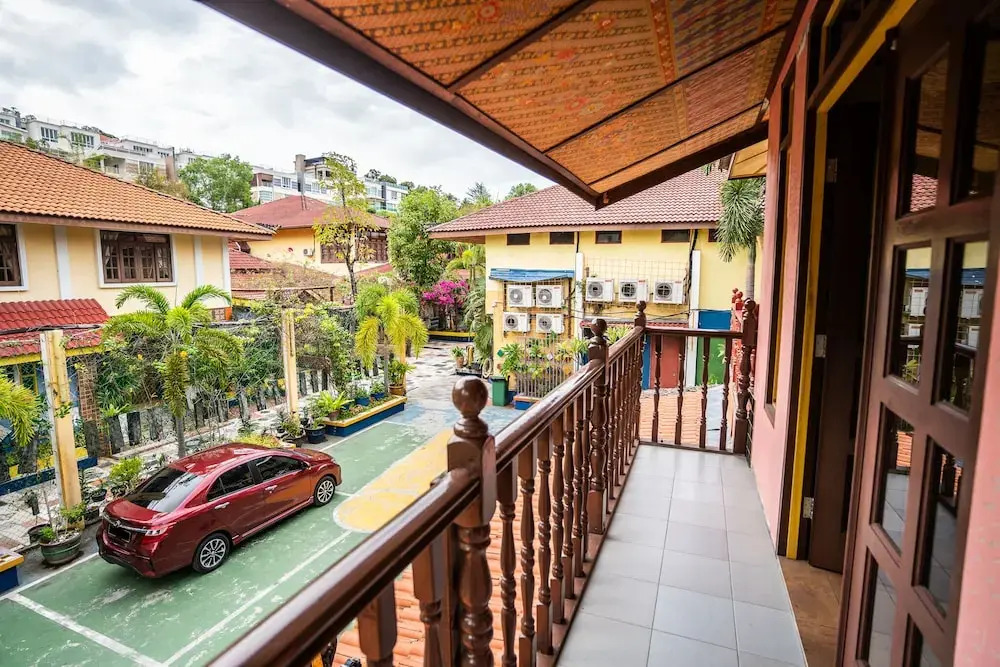 Lost Paradise Resort