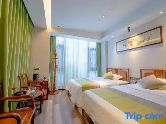 Standard Double room with courtyard view (twin beds)
