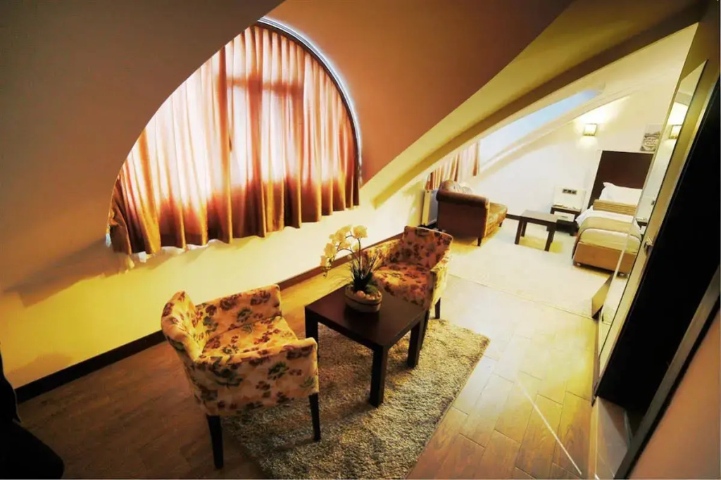 Lavin Otel - Général