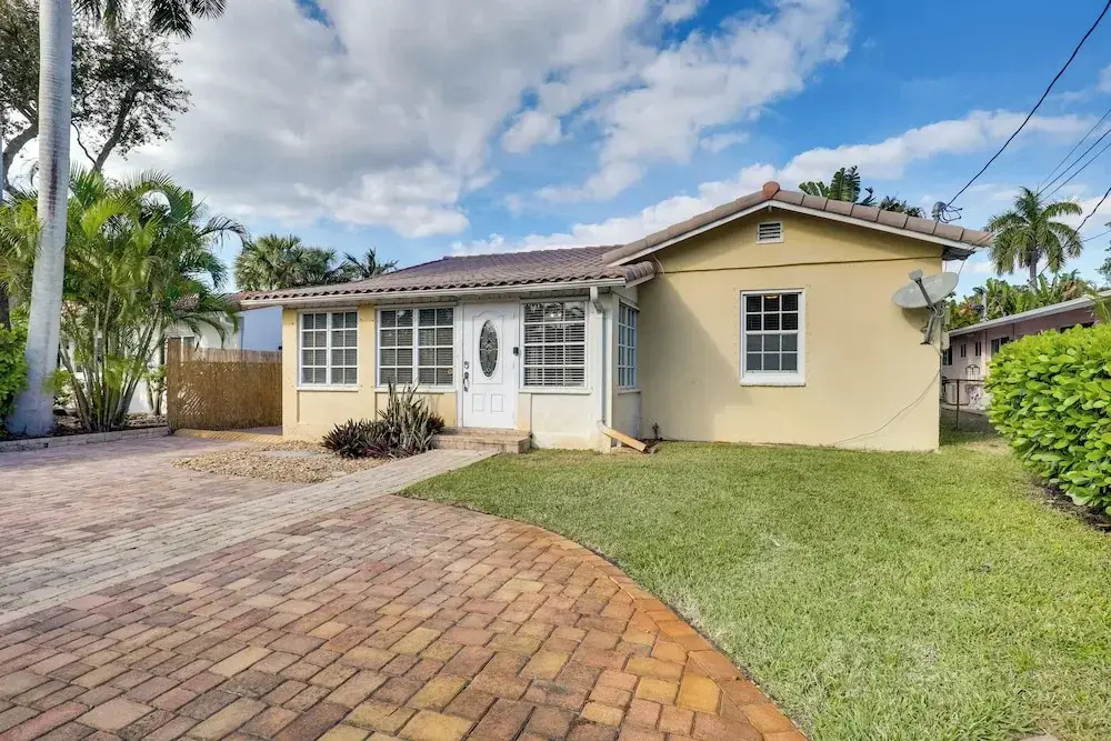 House w/ Shared Pool Access: 4 Mi to Beaches!