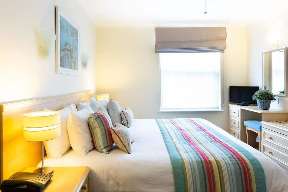 SACO Jersey Merlin House - Chambres