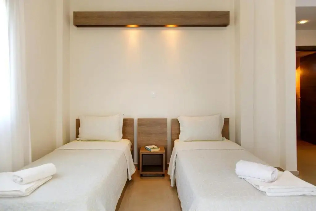 2 Bedrooms Apartment