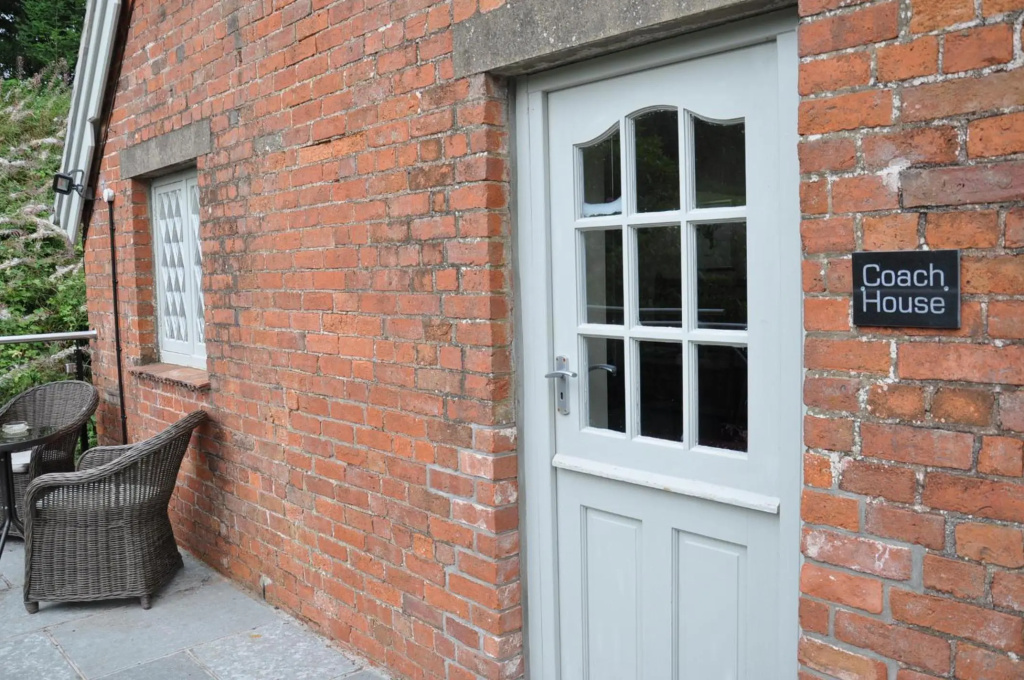 The Coach House Apartment at Cefn Tilla Court, Usk
