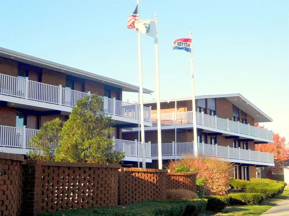 Bradford Inn and Suites
