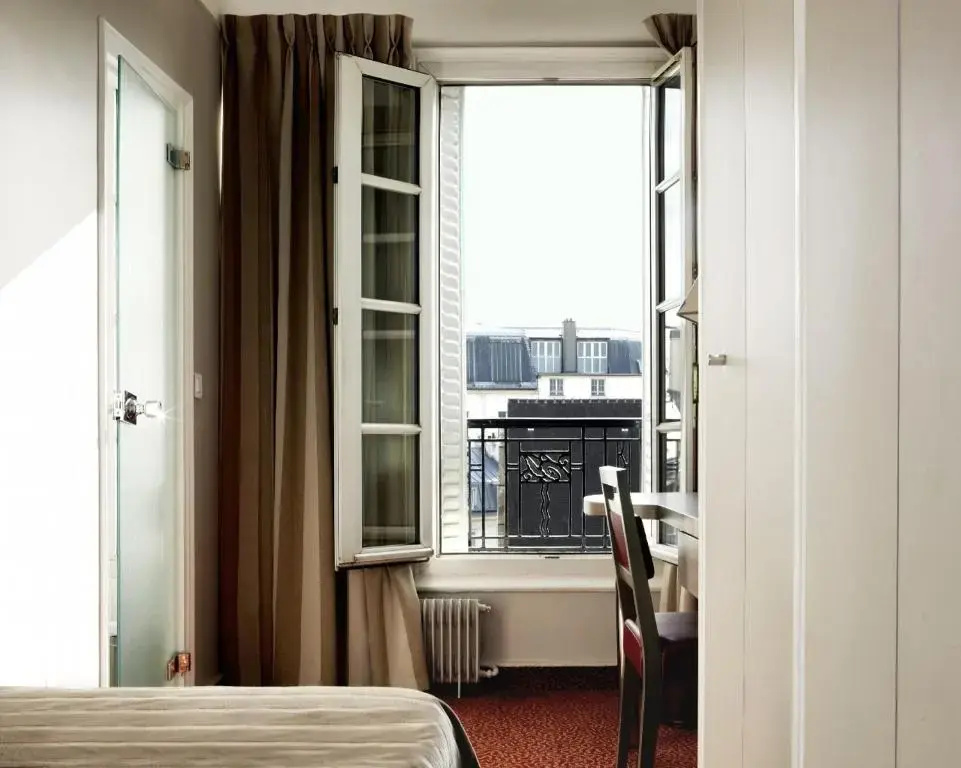 Standard Double room (twin beds)