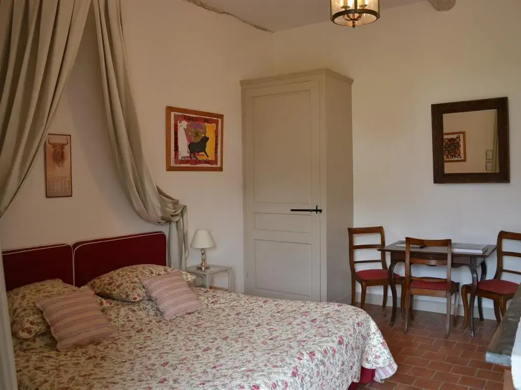 Standard Double room with garden view (full double bed)