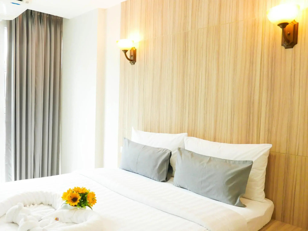 Standard Double room (full double bed)