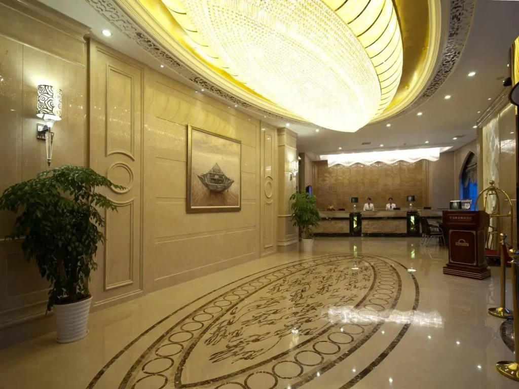 Lobby & Reception