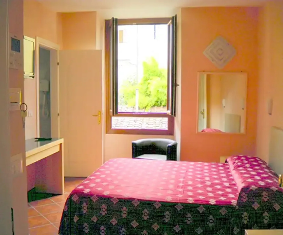 Comfort room