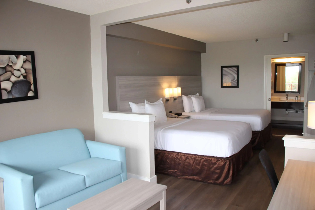 Standard Quadruple room
