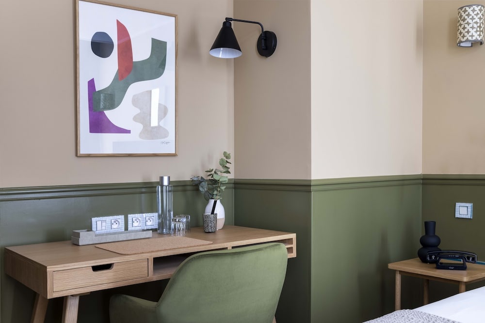 Le Petit Beaumarchais Hotel & Spa 63