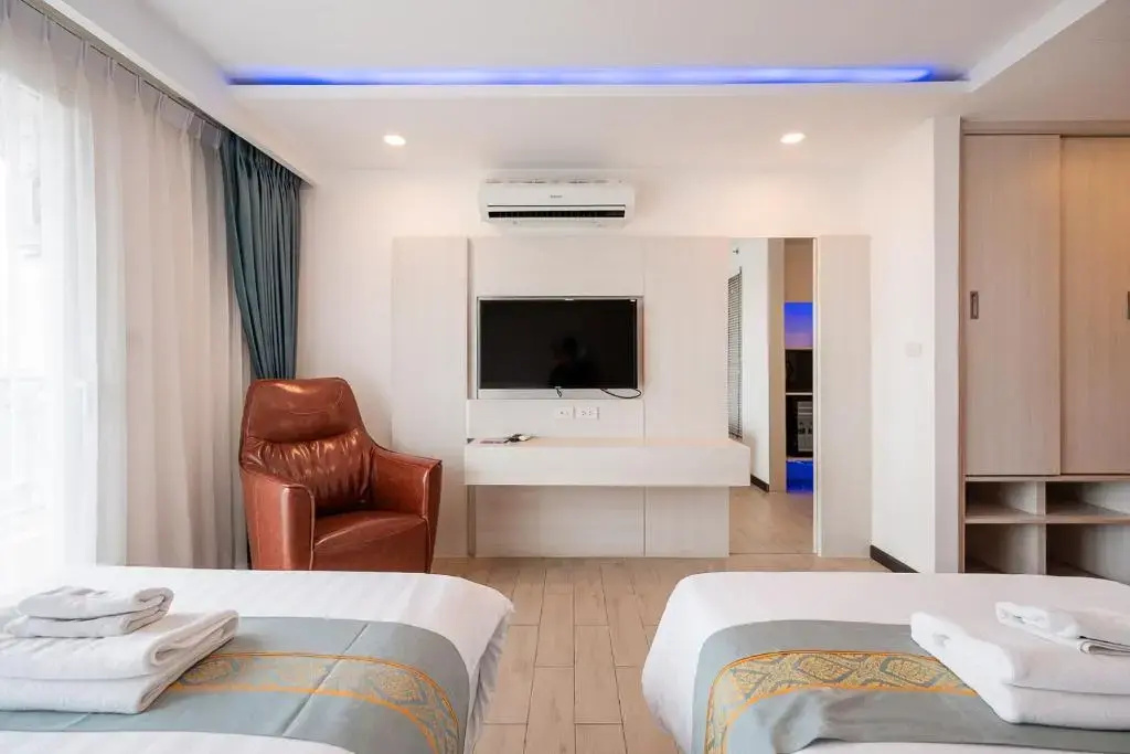 Club Double room (twin beds)