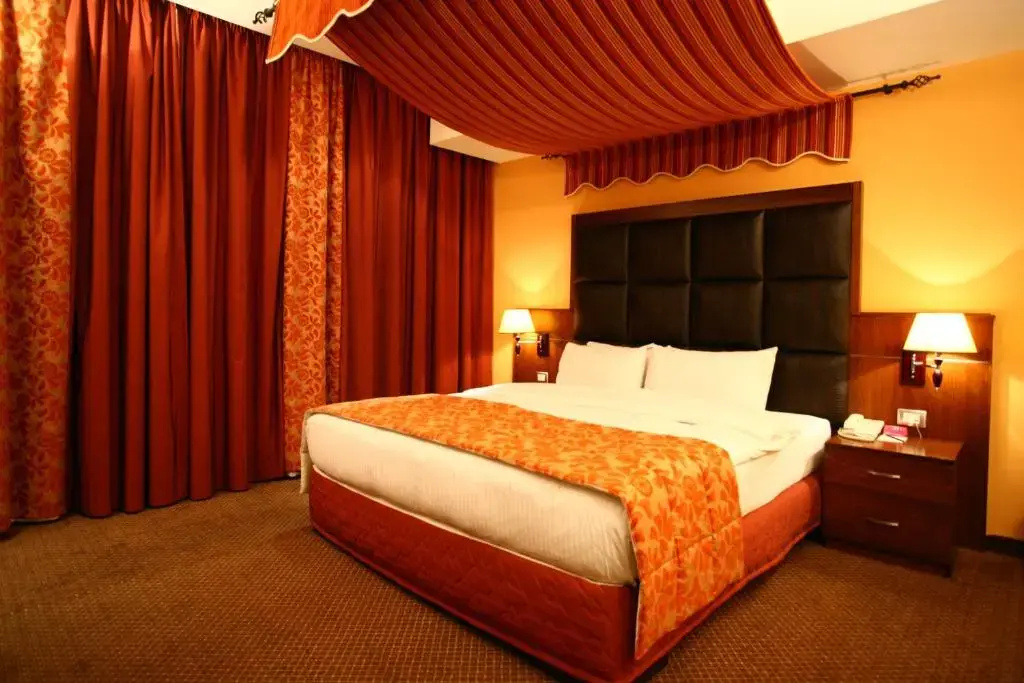 1 Bedroom Suite with city view