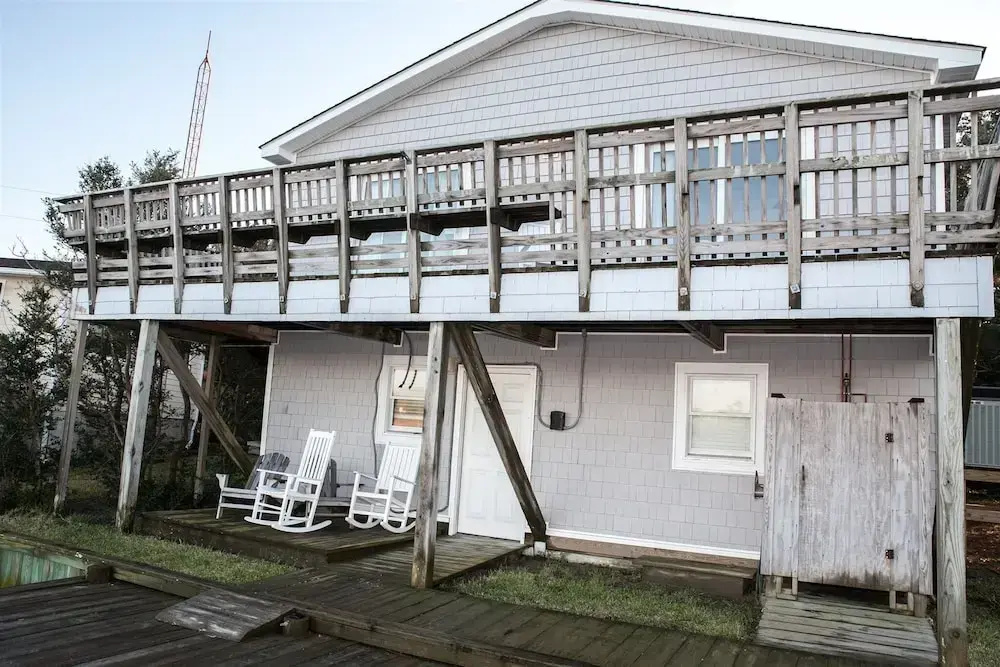 Native Sun 2 Bedroom Cottage by RedAwning