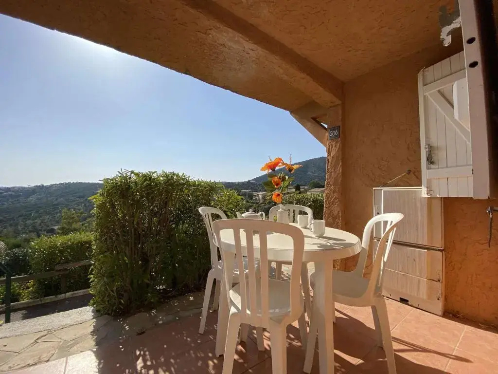 Appartement Les Issambres, 1 pièce, 4 personnes - FR-1-226-455