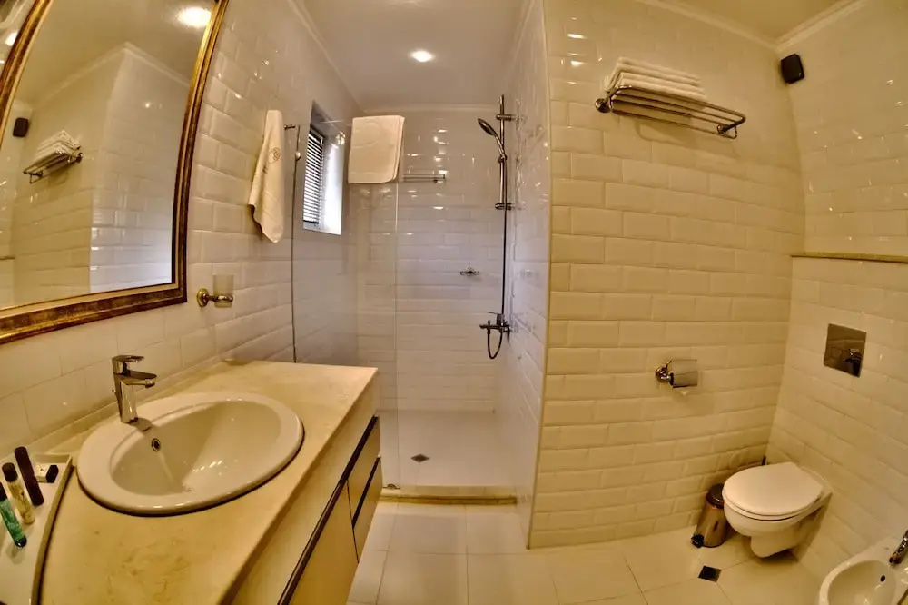 Meg Lozenetz Hotel - Chambres