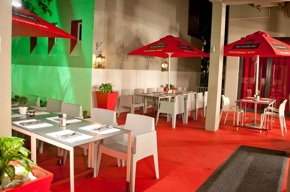 Hotel 64 on Gordon - фото 21